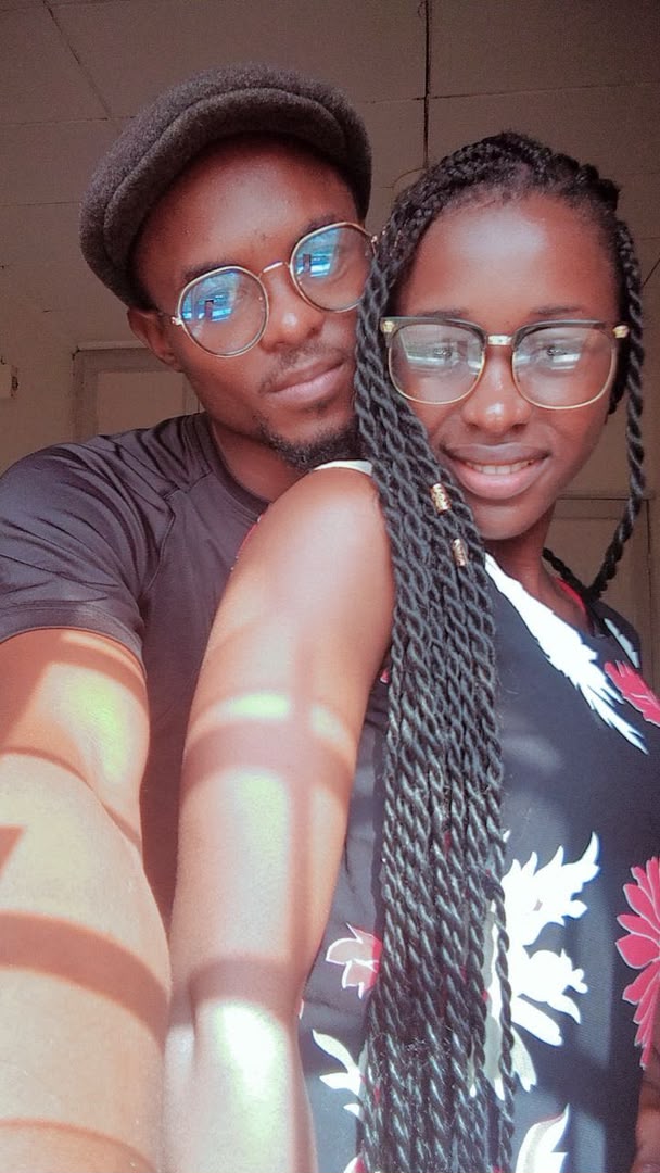Selfie de Gatient et Larissa